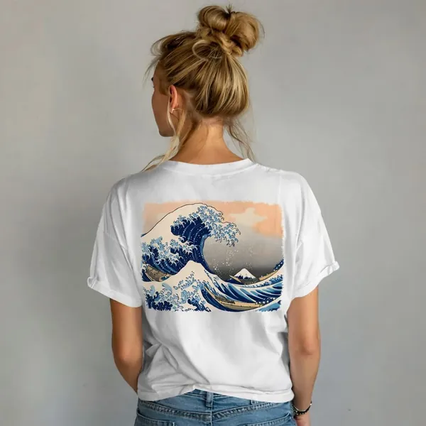 DTF-Druck Rückenmotiv Die große Welle auf weißem Shirt